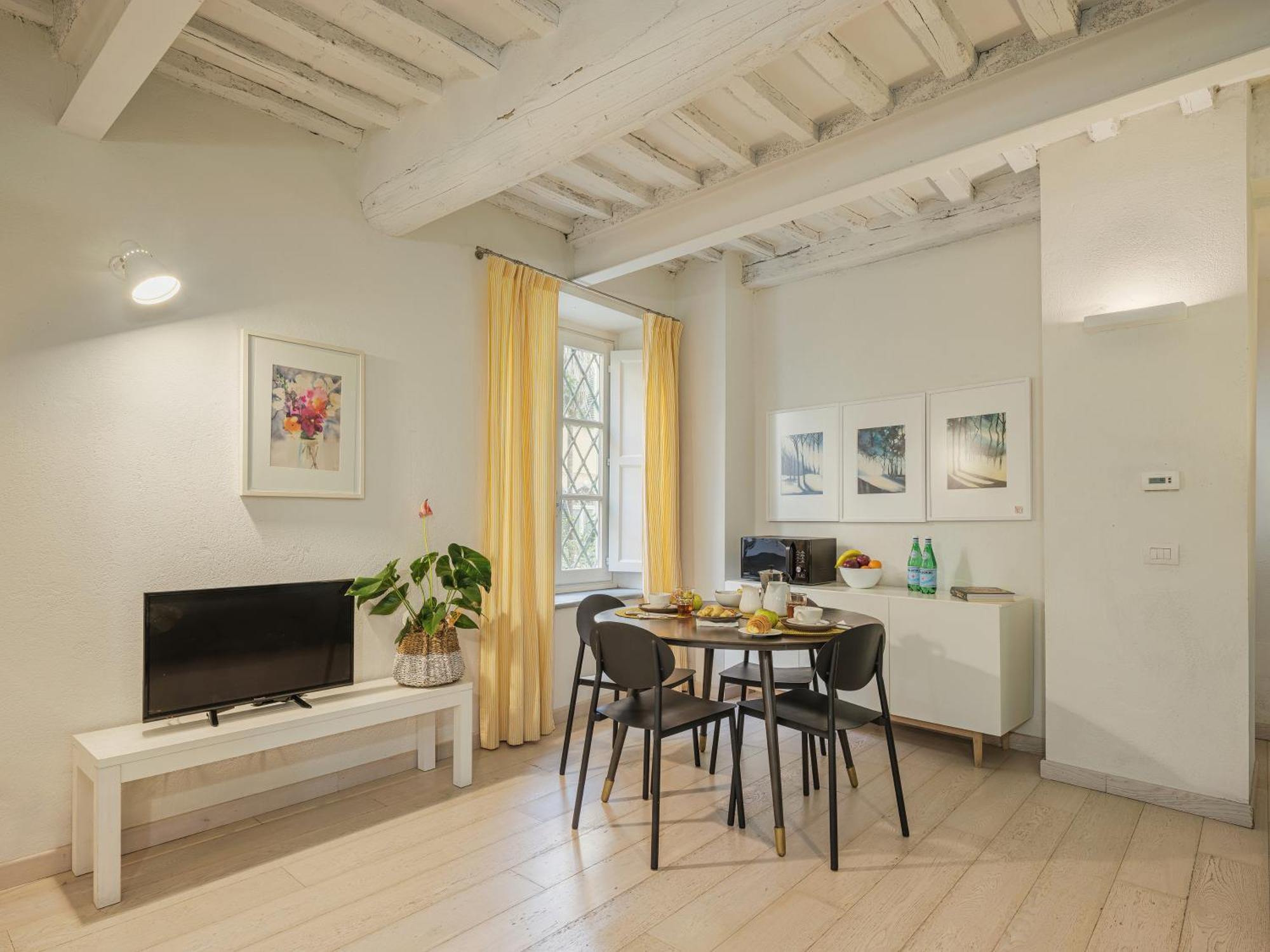 Residenza Degli Artisti Apartments Lucca Bagian luar foto